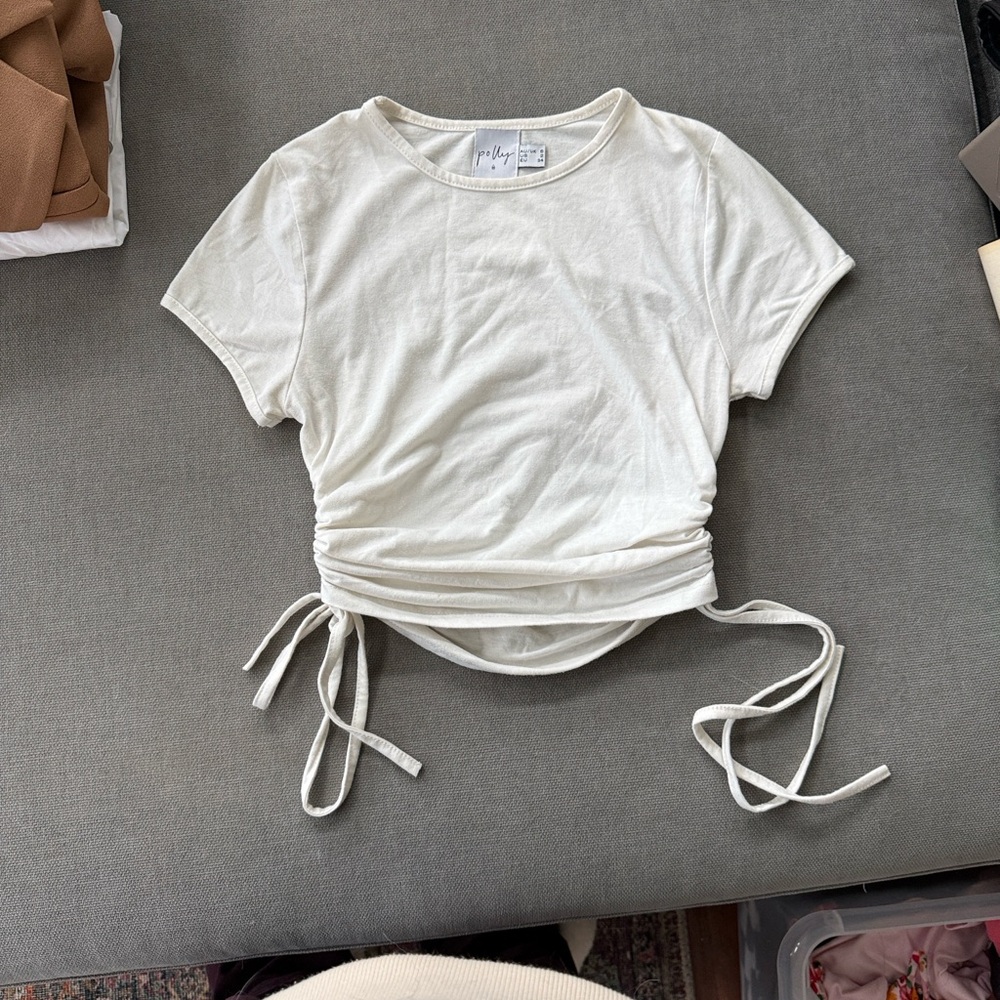 Princess Polly Evant Tee - US 2 XS - Side ruched tee - Picture 2 of 5
